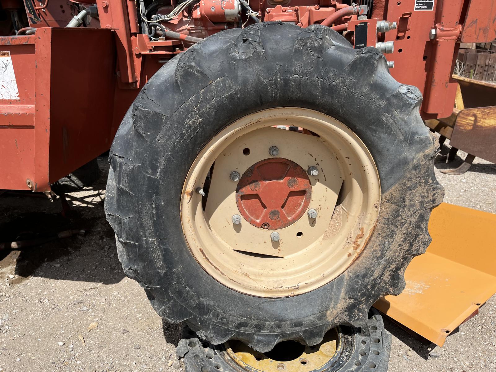 ./imagenes/INVOICE/2019/17566/ZANJADORA DITCH WITCH 8020T (6).JPG